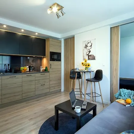 Apartment Compact I - Faktura Vat, Szybkie Wi-fi, Netflix, Niedaleko Centrum *