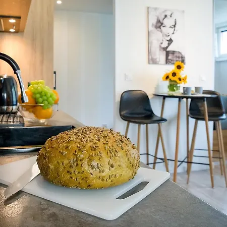 Compact I - Faktura Vat, Szybkie Wi-fi, Netflix, Niedaleko Centrum דירה *