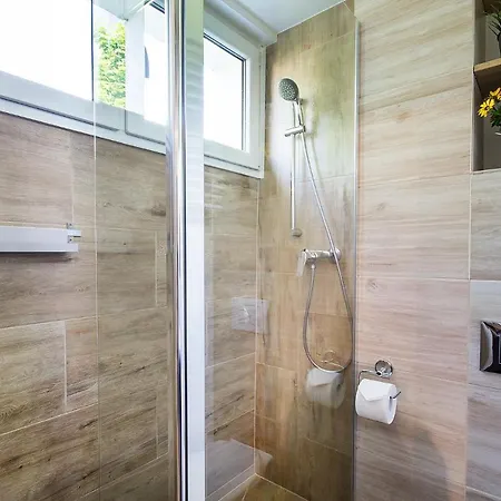 Compact I - Faktura Vat Apartament
