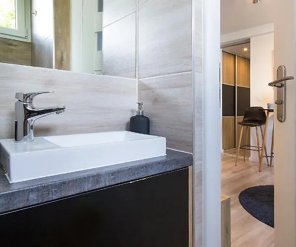 Compact I - Faktura Vat, Szybkie Wi-fi, Netflix, Niedaleko Centrum Apartment